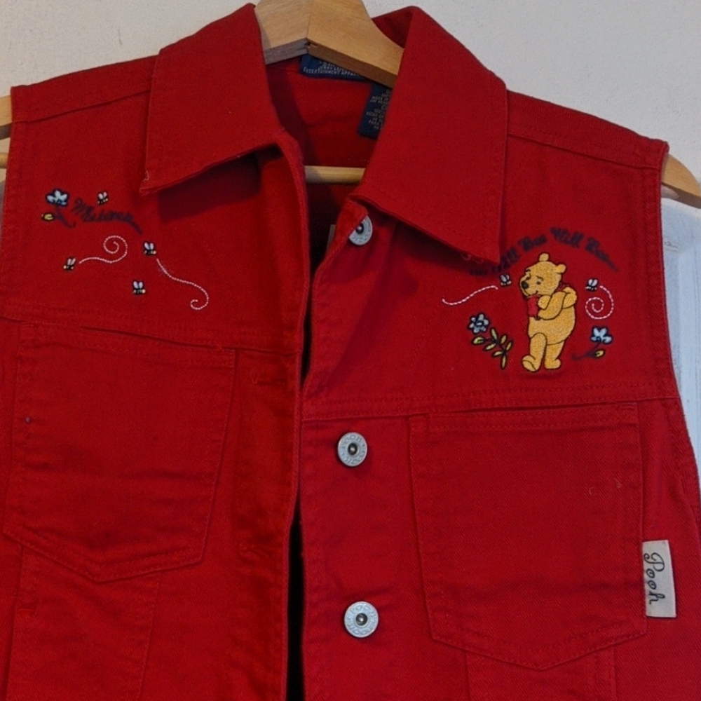 Vintage Winnie the Pooh disney red vest